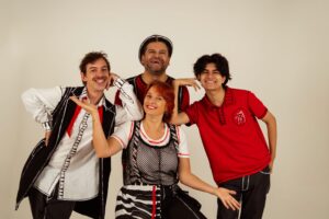 Ceci Raspo estrena «Modo Charly» en Ciudad de las Artes. Un concierto donde el rock se juega